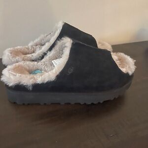 UGG Black suede Faux Fur Lined Slides